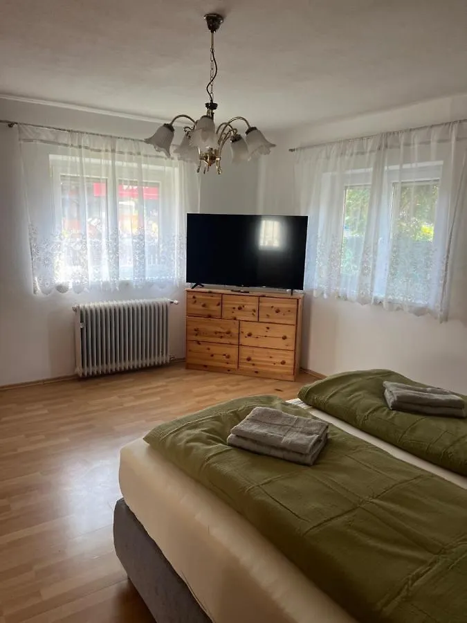 Garden View Apartment Innsbruck 0*,  Rakousko